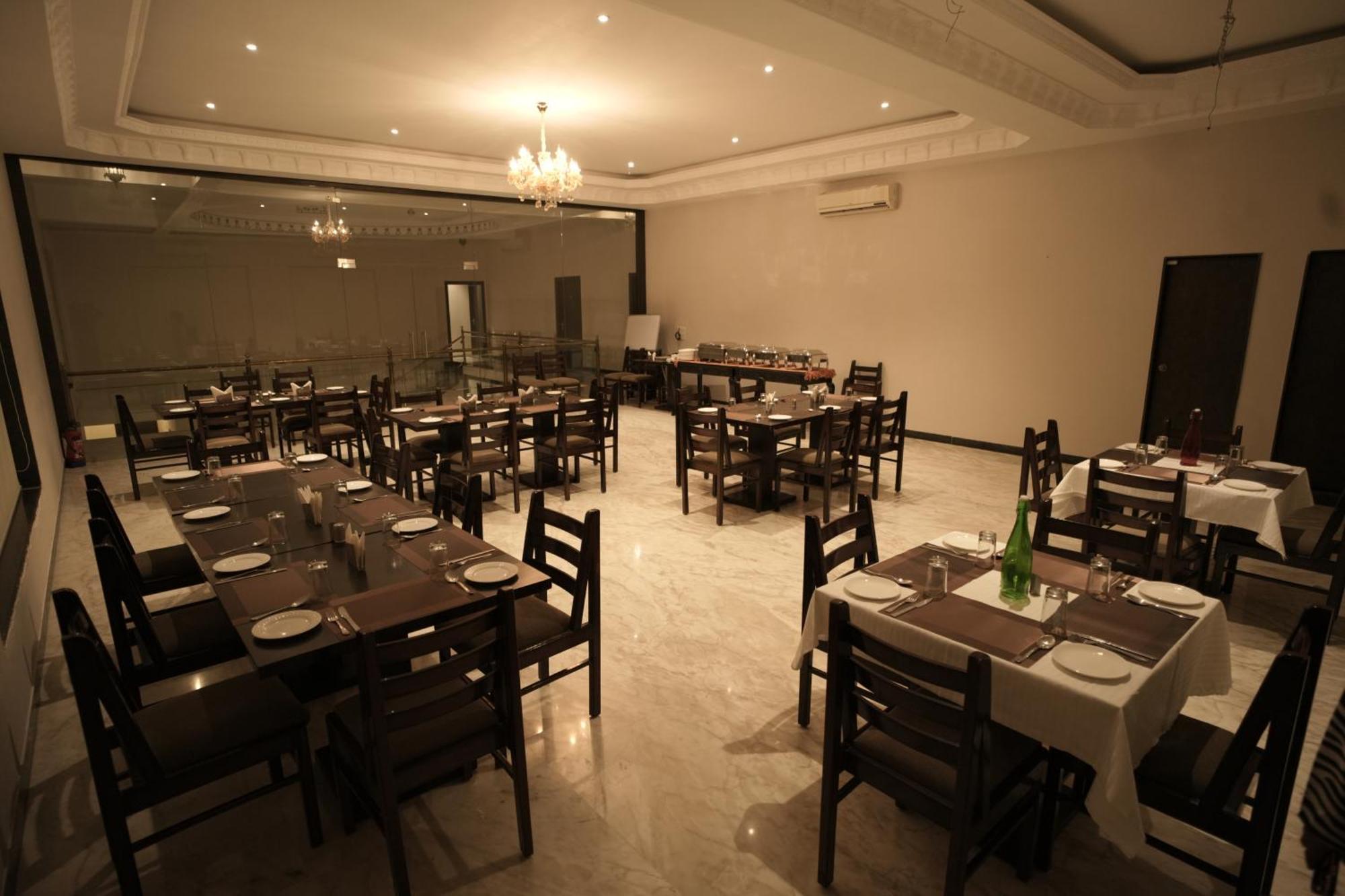 Surya Uday Villa Udaipur Exterior photo