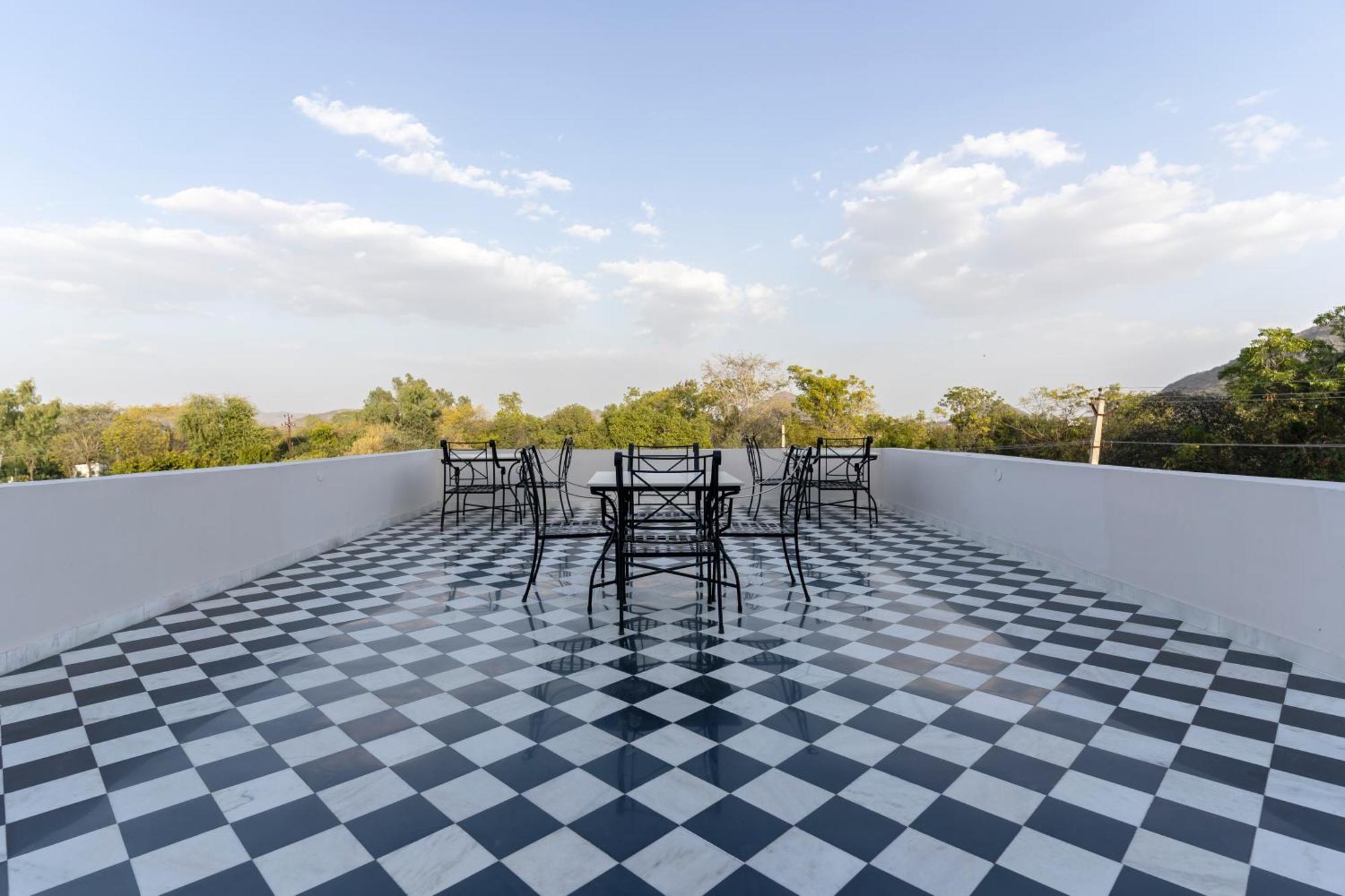 Surya Uday Villa Udaipur Exterior photo