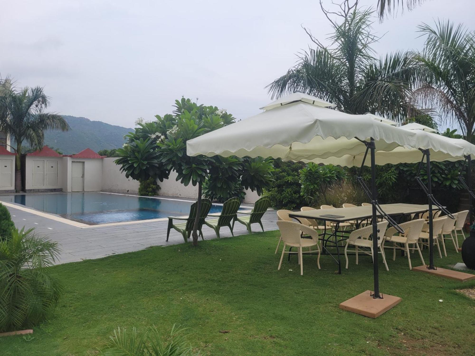 Surya Uday Villa Udaipur Exterior photo