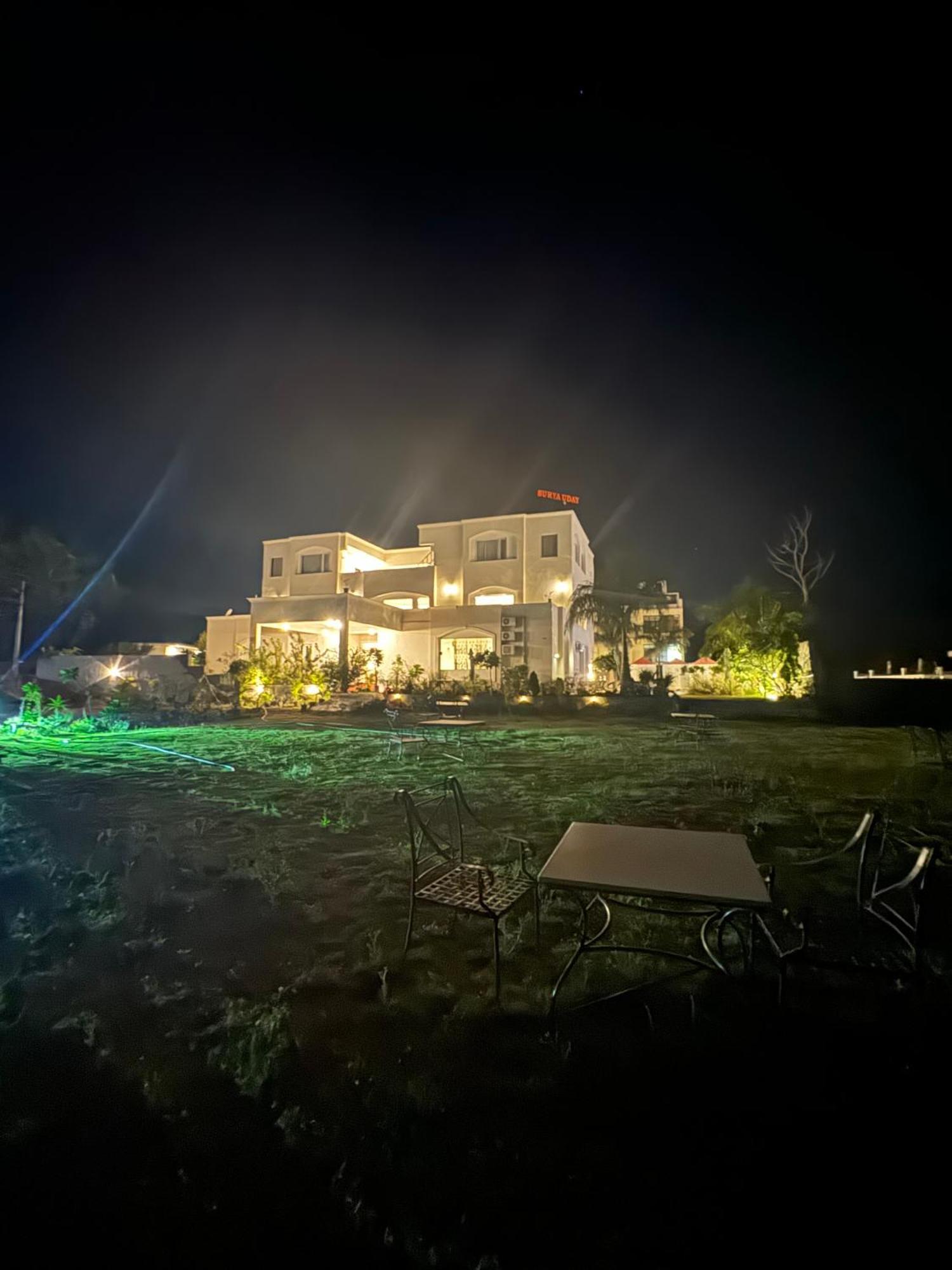 Surya Uday Villa Udaipur Exterior photo